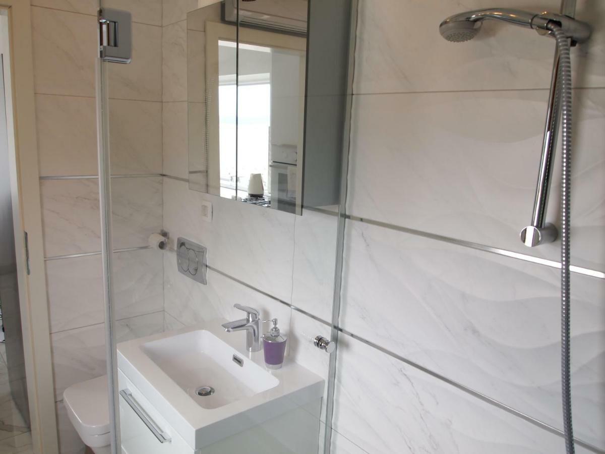 Panoramic View Apartments Crikvenica Ev Station Available المظهر الخارجي الصورة
